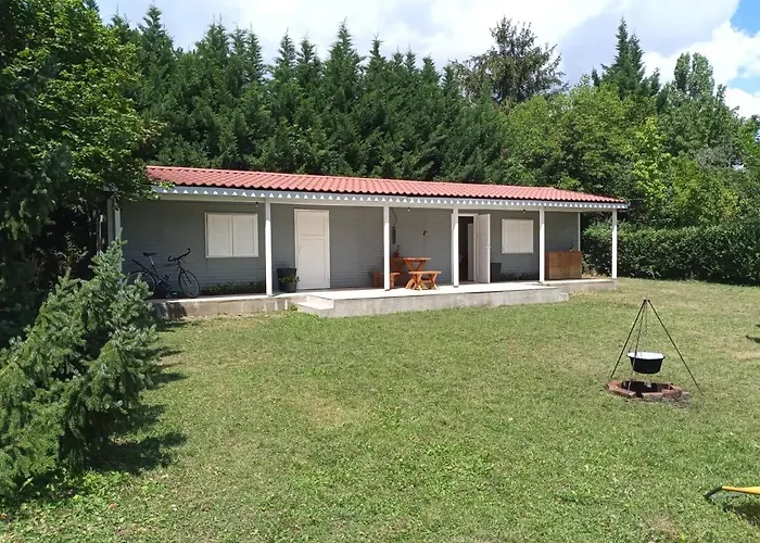 Akarattya Endless Summer Woodhouse 別荘 バラトンアカラッチャ