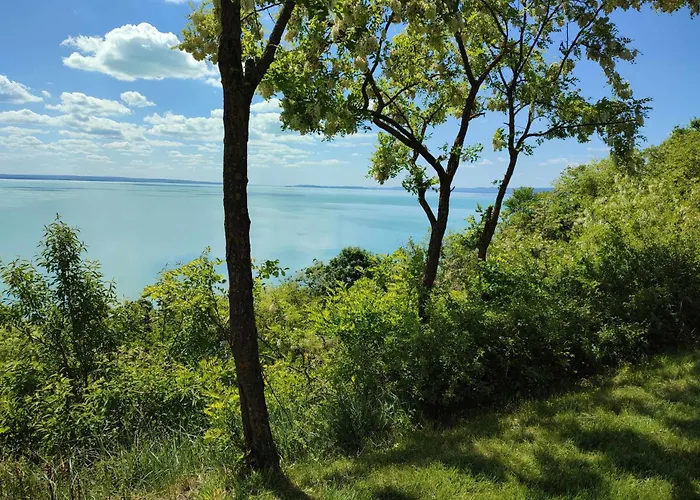 Akarattya Endless Summer Woodhouse Balatonakarattya